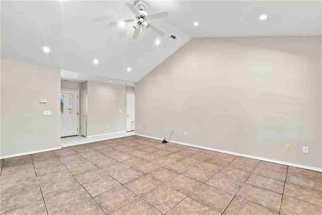 1701 S Beth Dr - Photo 5 of 23
