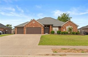 featured image of 2034 Willow Ridge Ave