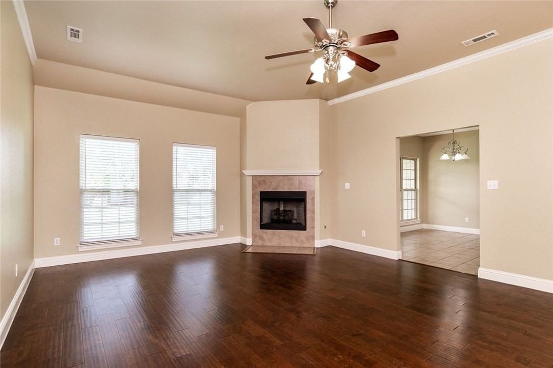 1201 Sw Willow Bend Ave - Photo 2 of 17