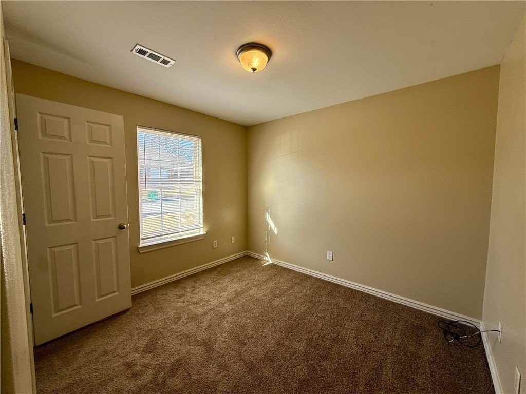 335 Graystone Cir - Photo 2 of 13