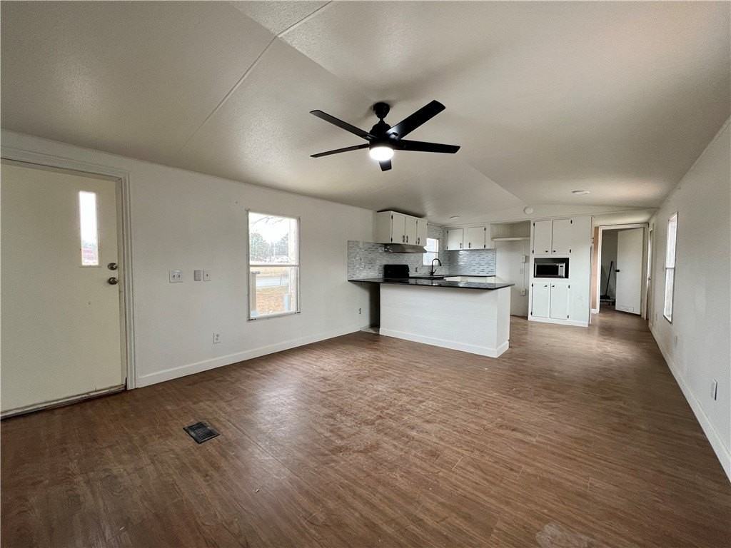 3201 W Don Tyson Pkwy #B - Photo 2 of 5