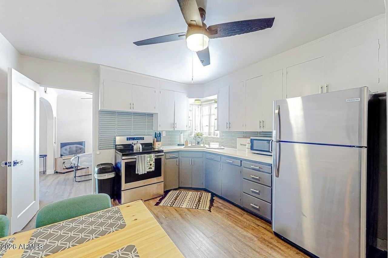 707 E University Dr #B - Photo 5 of 11