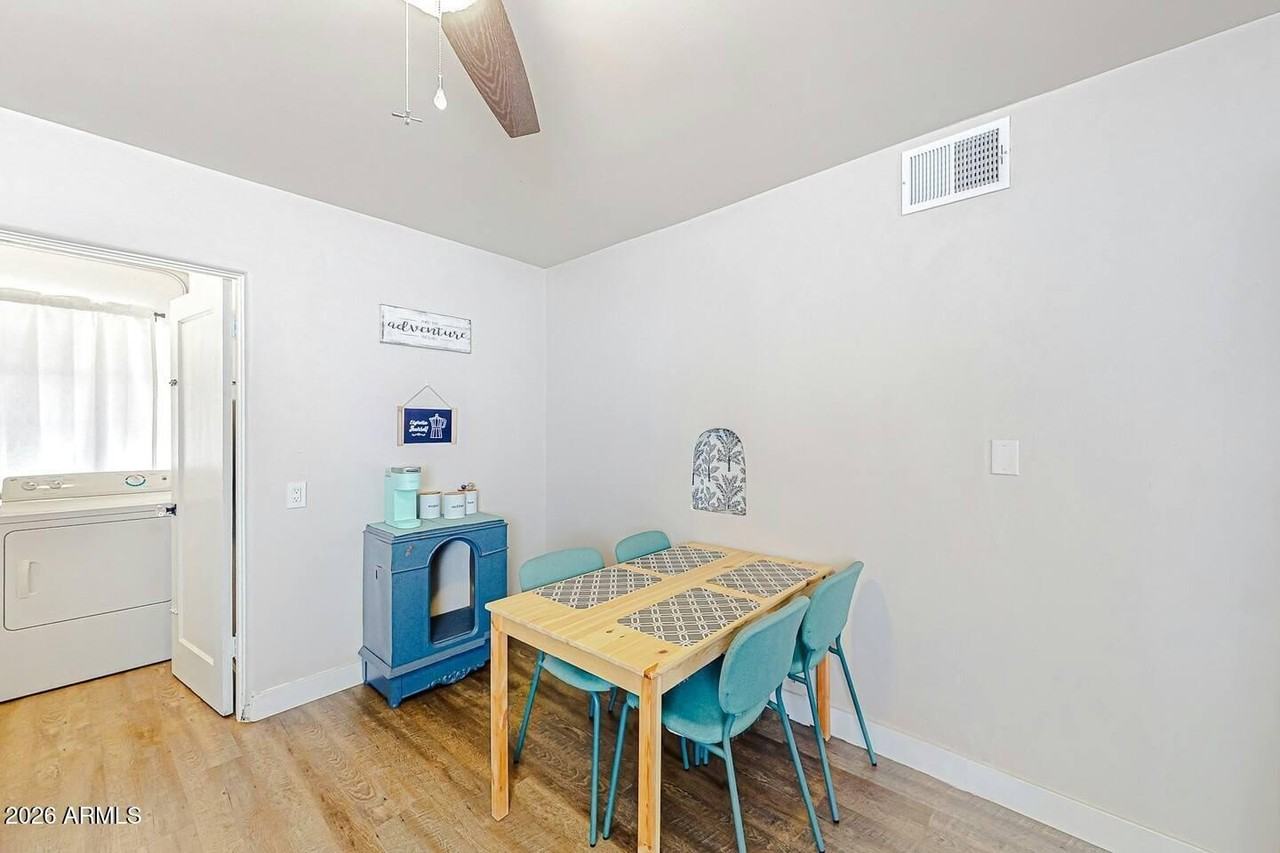 707 E University Dr #B - Photo 6 of 11