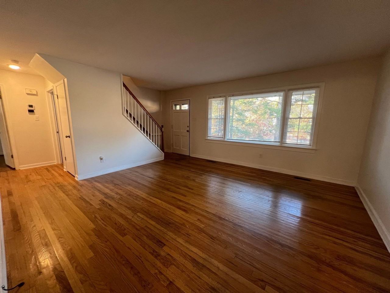 9623 Quioccasin Rd - Photo 5 of 28