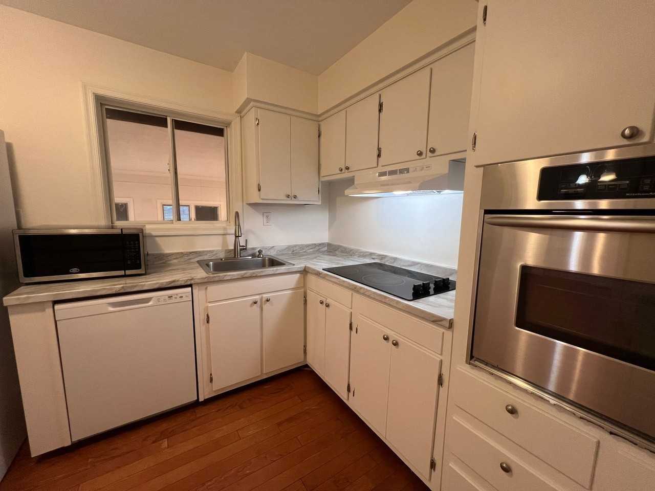 9623 Quioccasin Rd - Photo 7 of 28