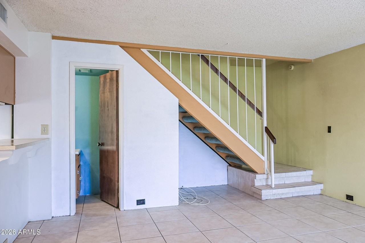 10407 N 11th Pl #3 - Photo 6 of 14