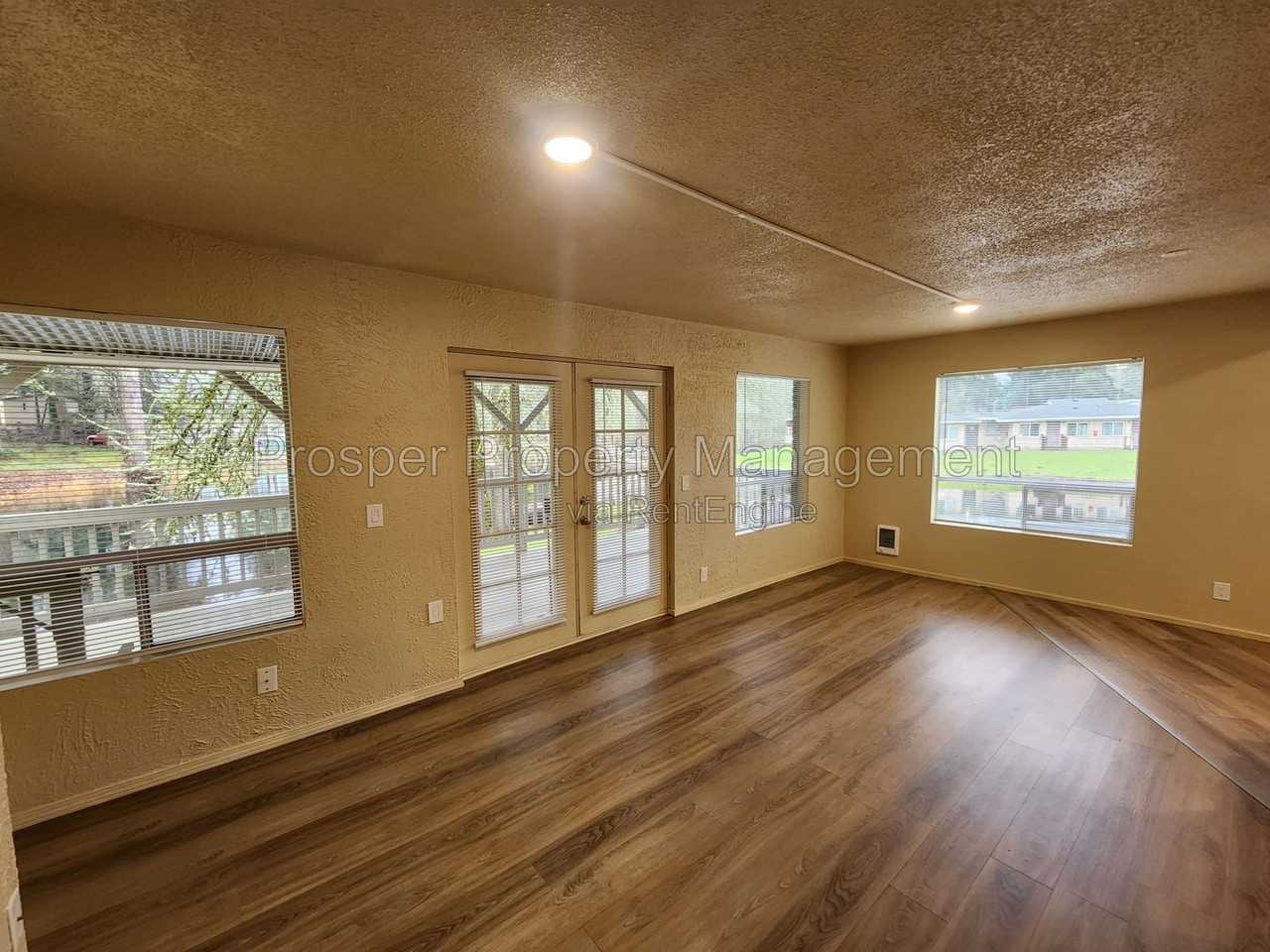 3902 255th St E #C - Photo 2 of 24