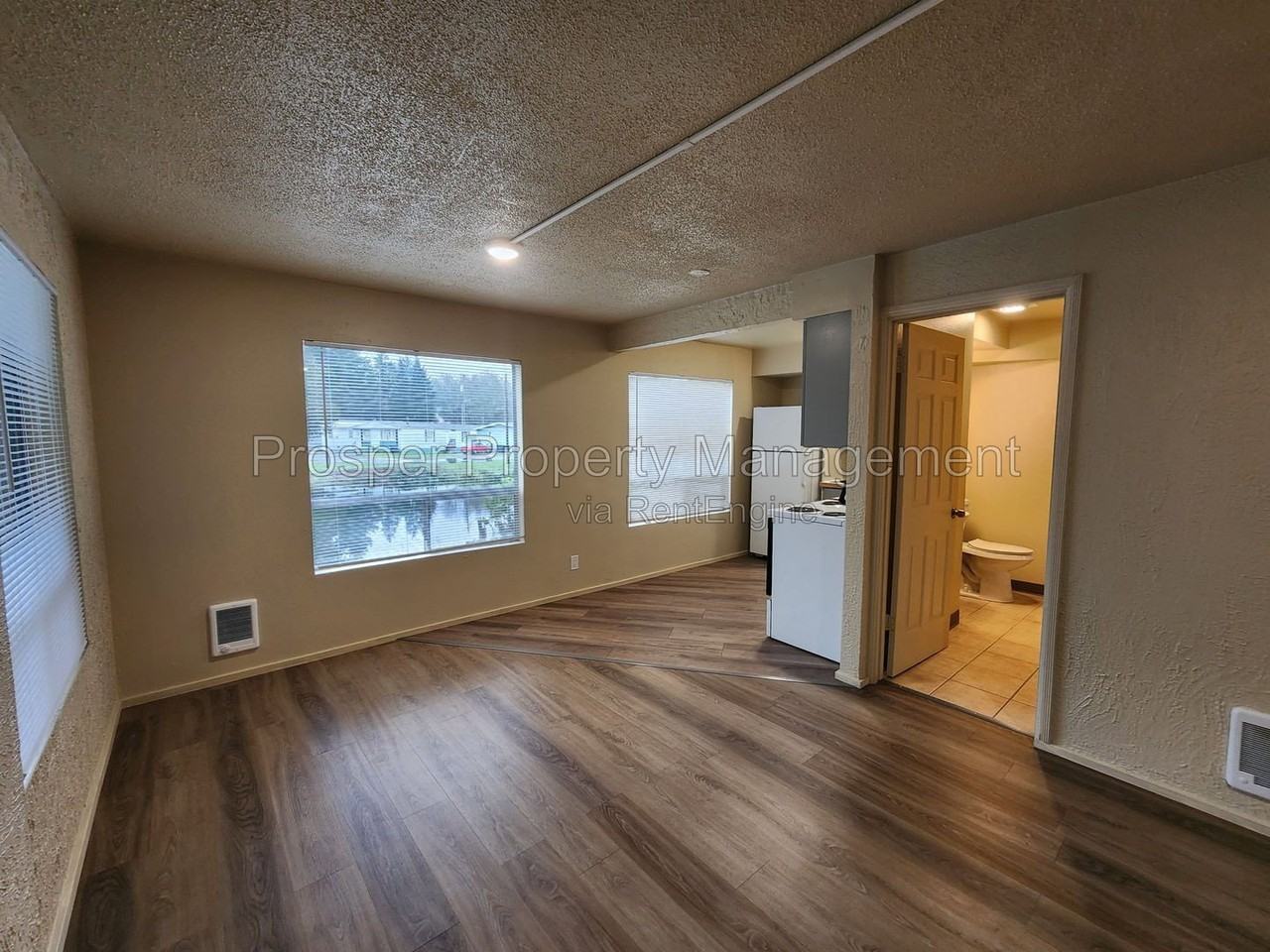 3902 255th St E #C - Photo 3 of 24