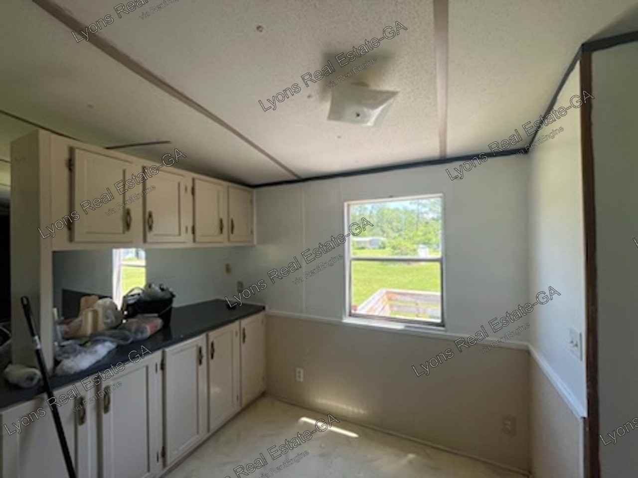 1632 Pine Top Trl - Photo 6 of 10