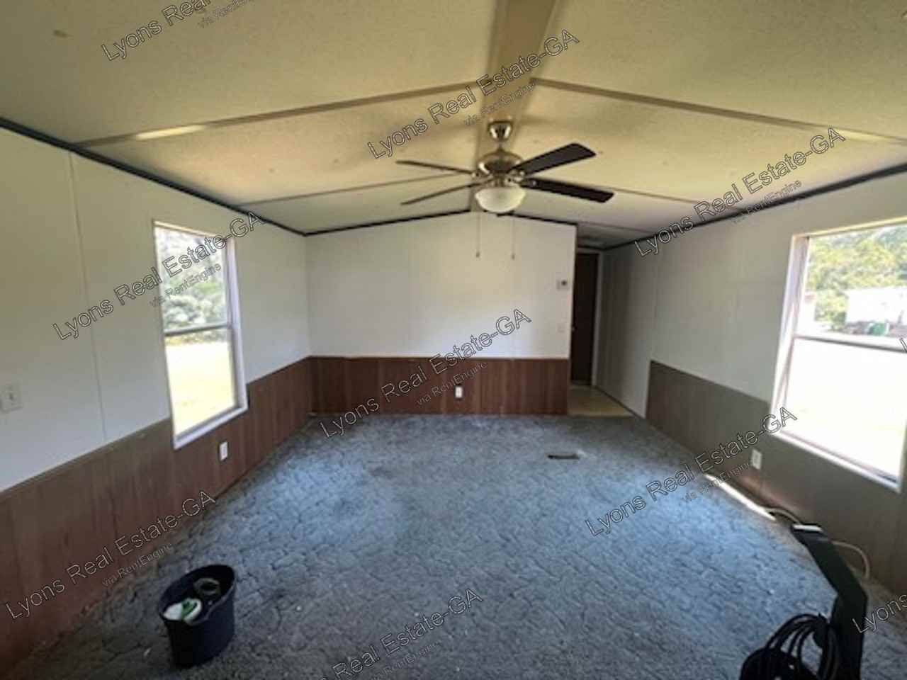 1632 Pine Top Trl - Photo 7 of 10