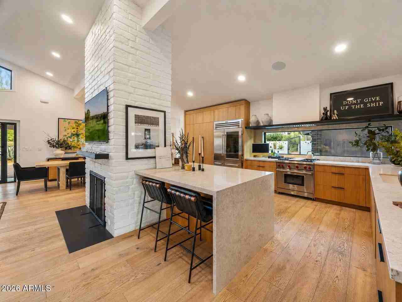 11440 N Saint Andrews Way - Photo 6 of 50