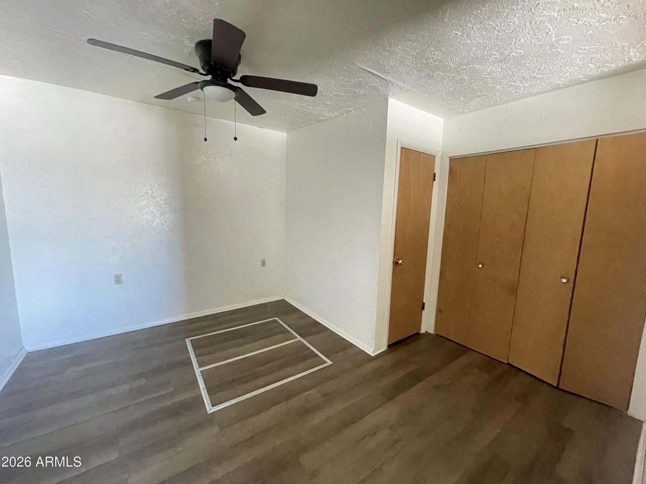 724 E Butte Ave - Photo 3 of 22