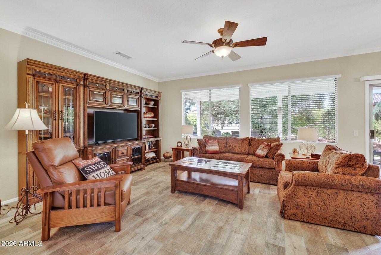 19208 N Moondance Ln - Photo 7 of 38