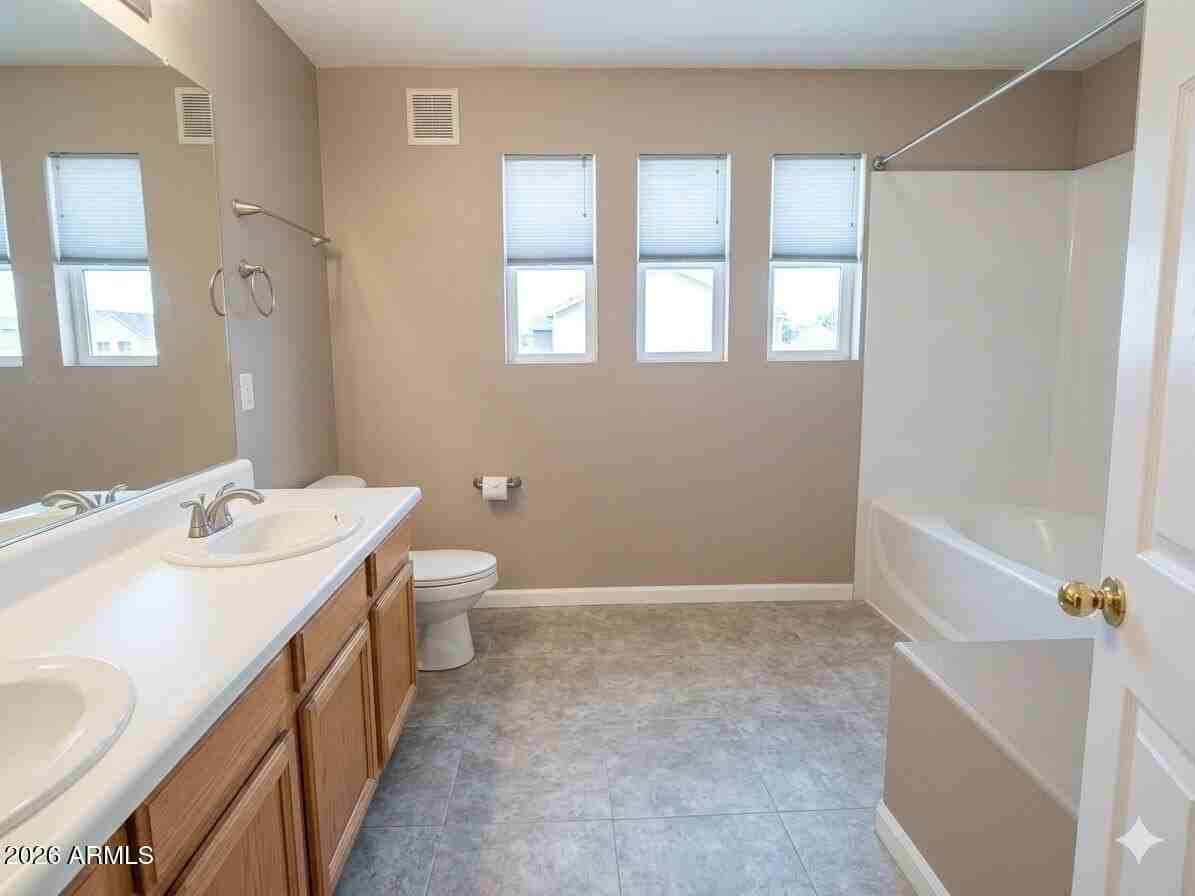 4264 E Baylor Ln - Photo 5 of 8