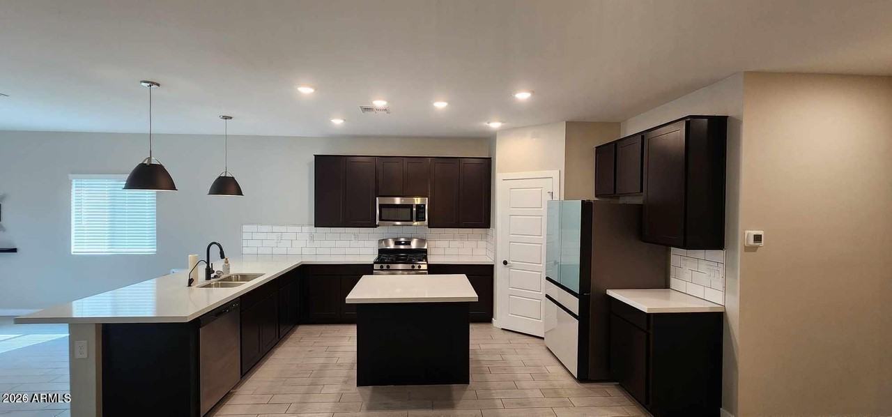 35210 W Santa Barbara Ave - Photo 2 of 22