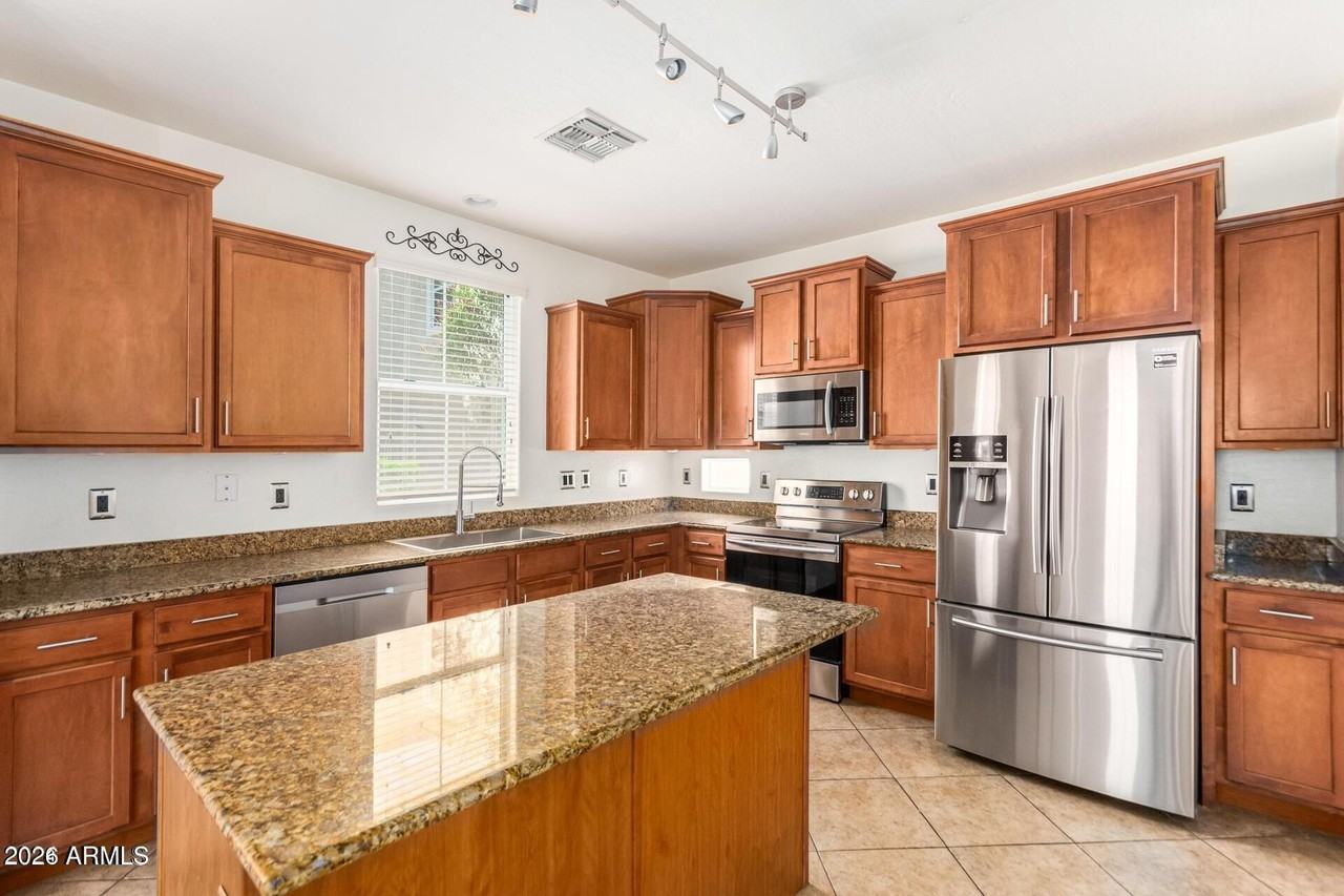 4334 E Carla Vista Dr - Photo 2 of 50