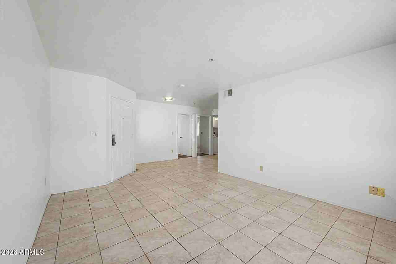 16033 N 25th St #102 - Photo 4 of 29