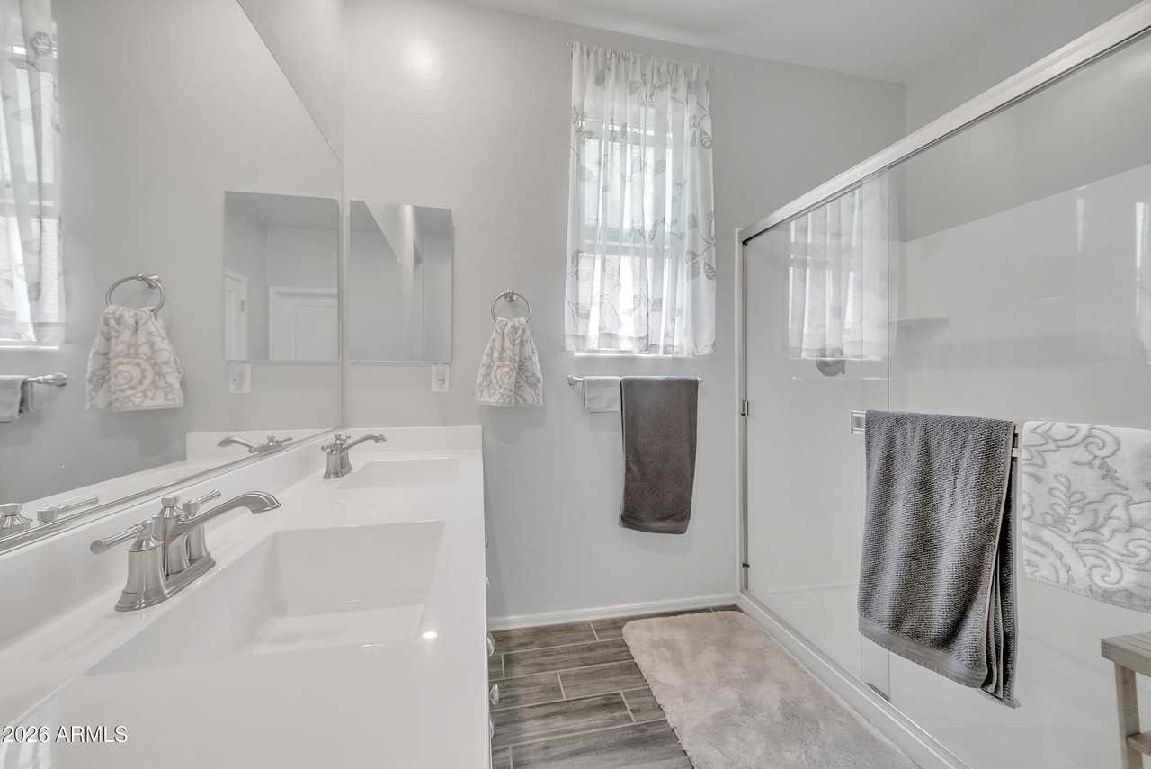 25779 W Hazel Dr - Photo 6 of 13