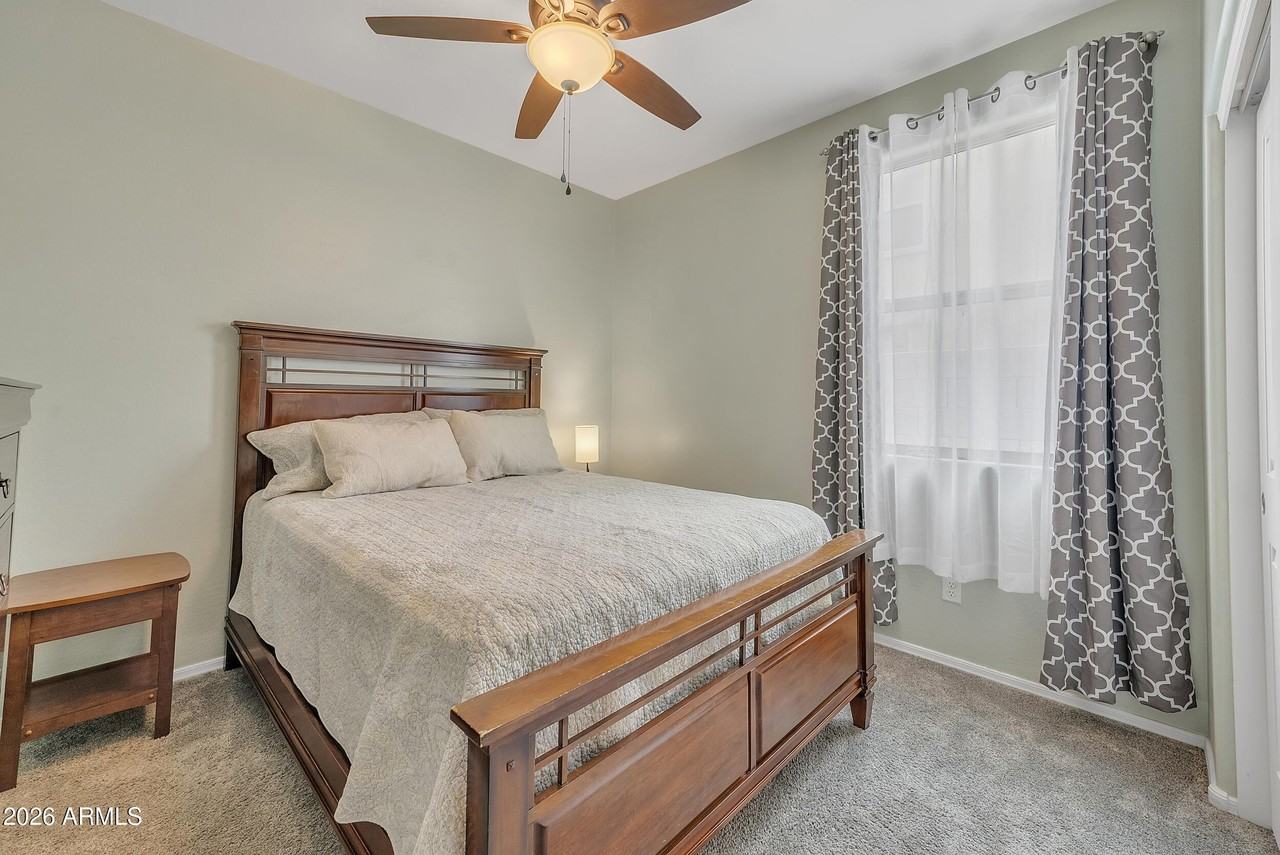 25779 W Hazel Dr - Photo 7 of 13