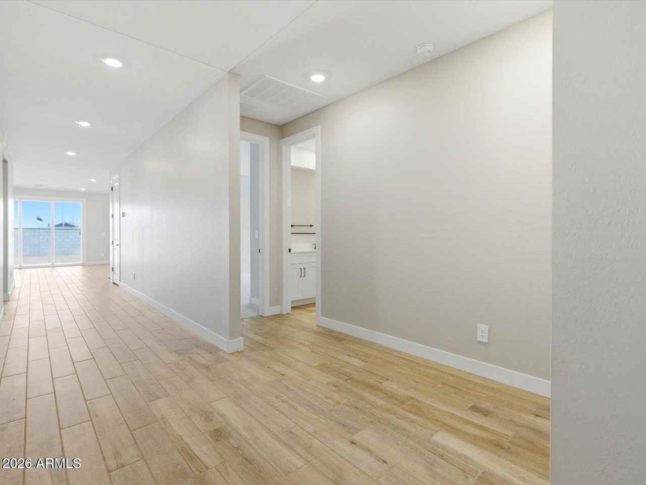 7762 W Hayward Ave - Photo 5 of 18