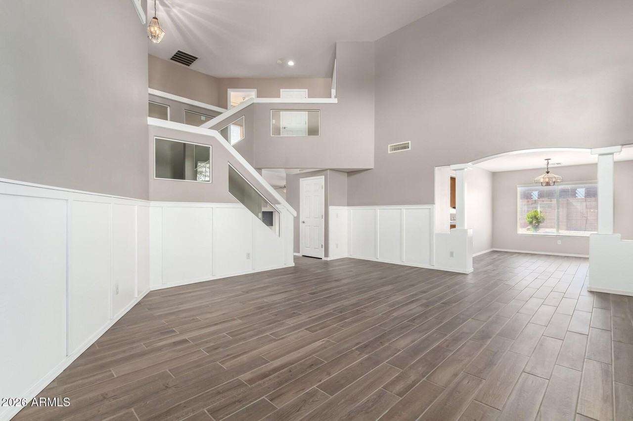 14133 N 156th Ct - Photo 3 of 50