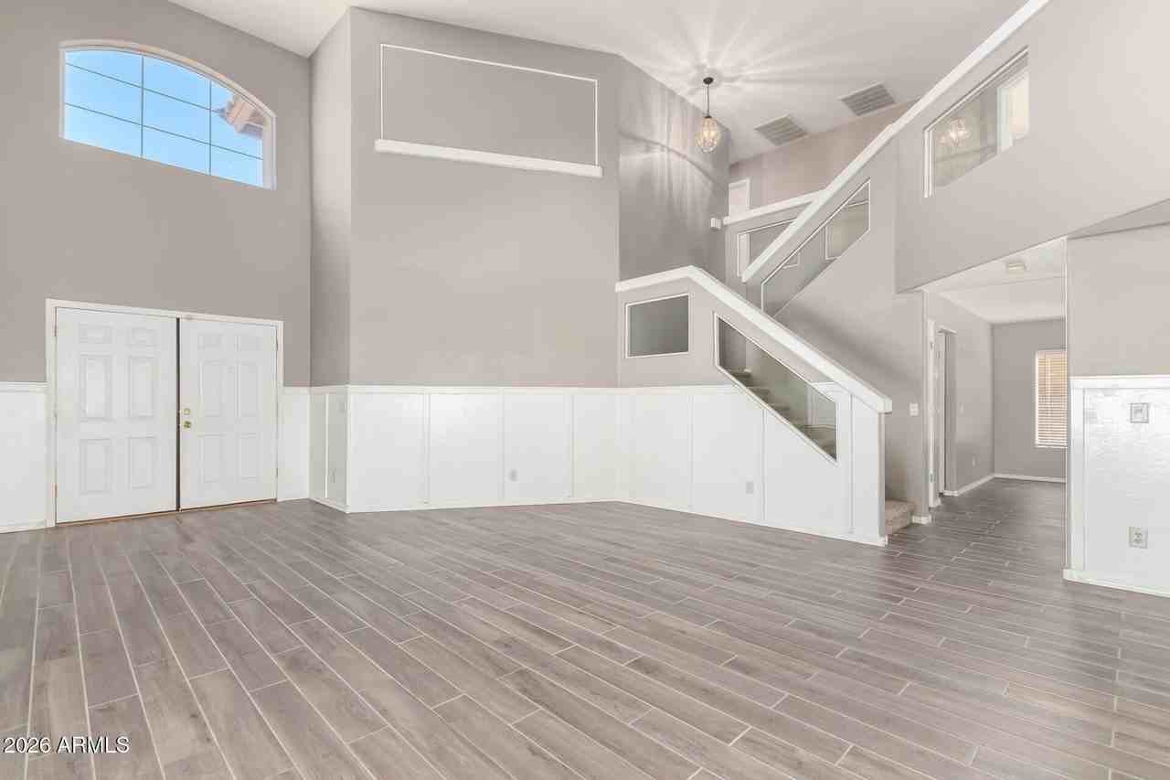 14133 N 156th Ct - Photo 4 of 50