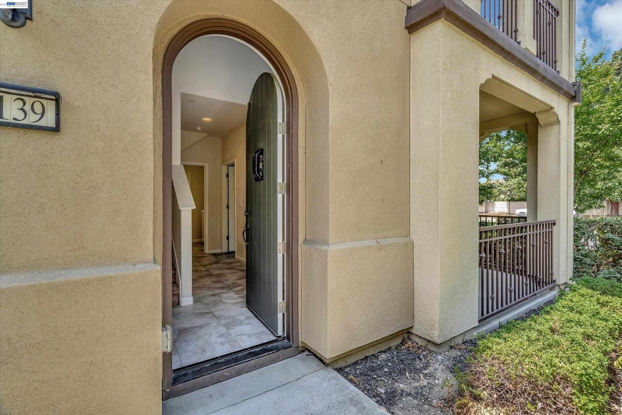 1139 Genco Ter - Photo 5 of 41