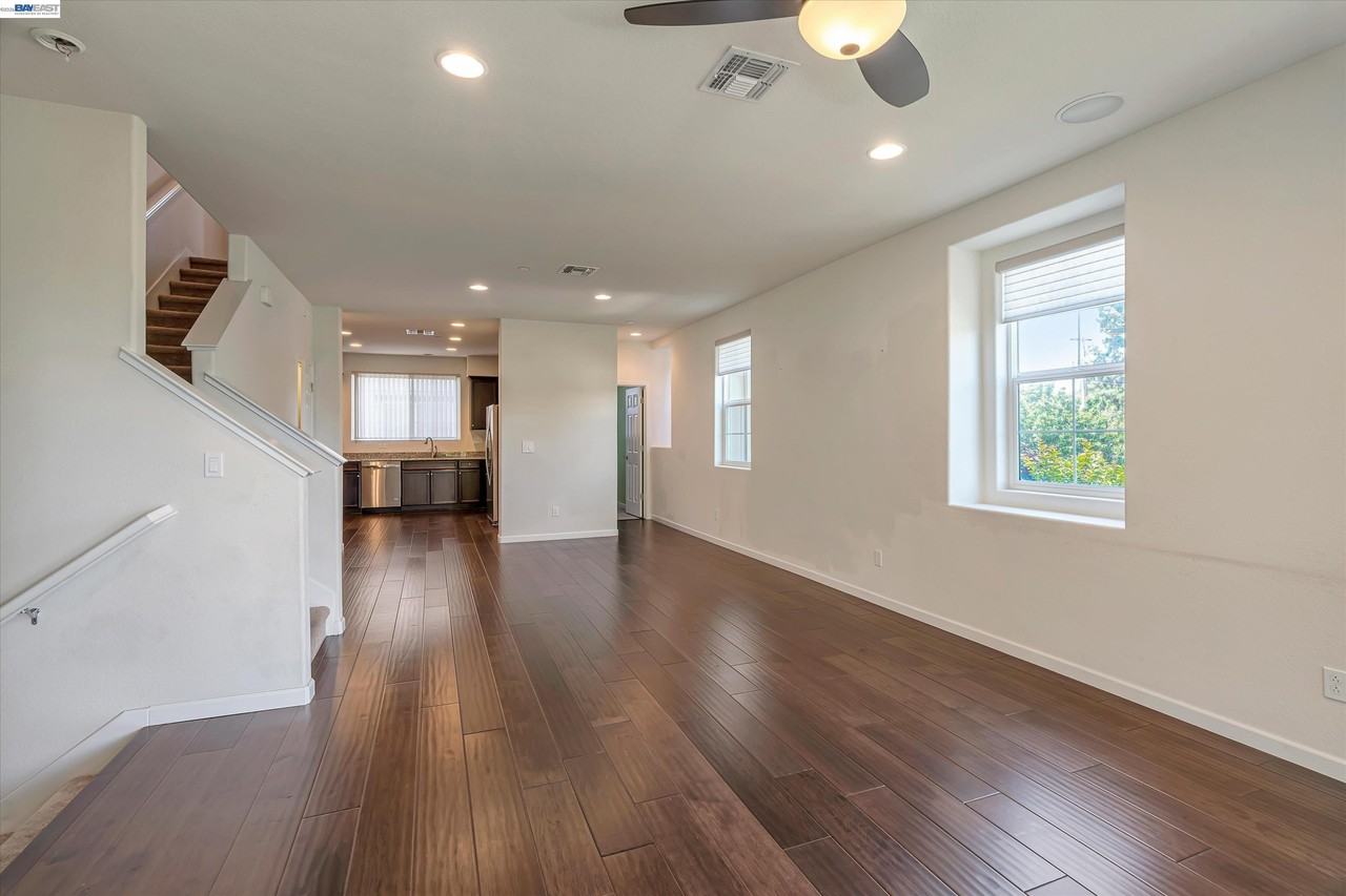 1139 Genco Ter - Photo 6 of 41