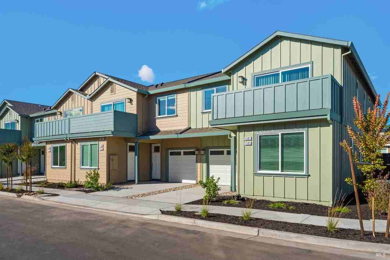 1503 Patty Pl - Photo 2 of 40