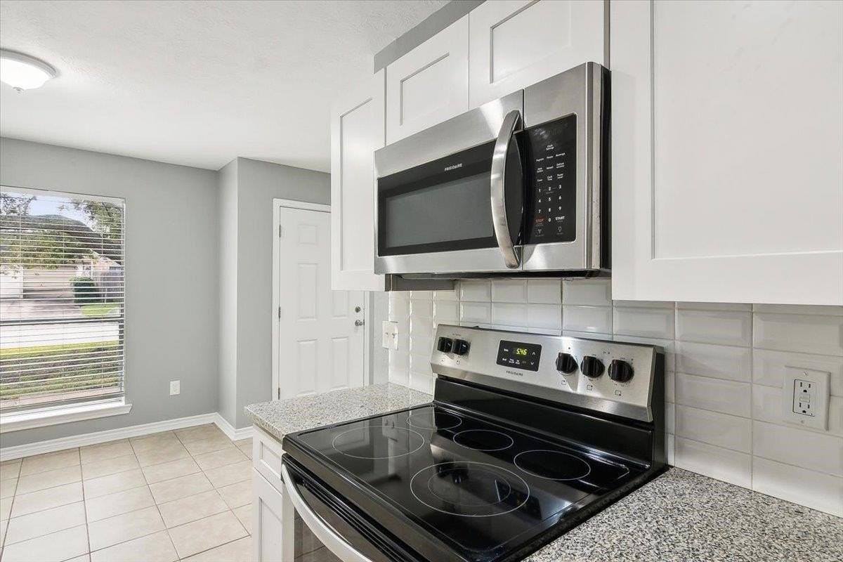 8540 Glen Meadow Ln - Photo 5 of 21