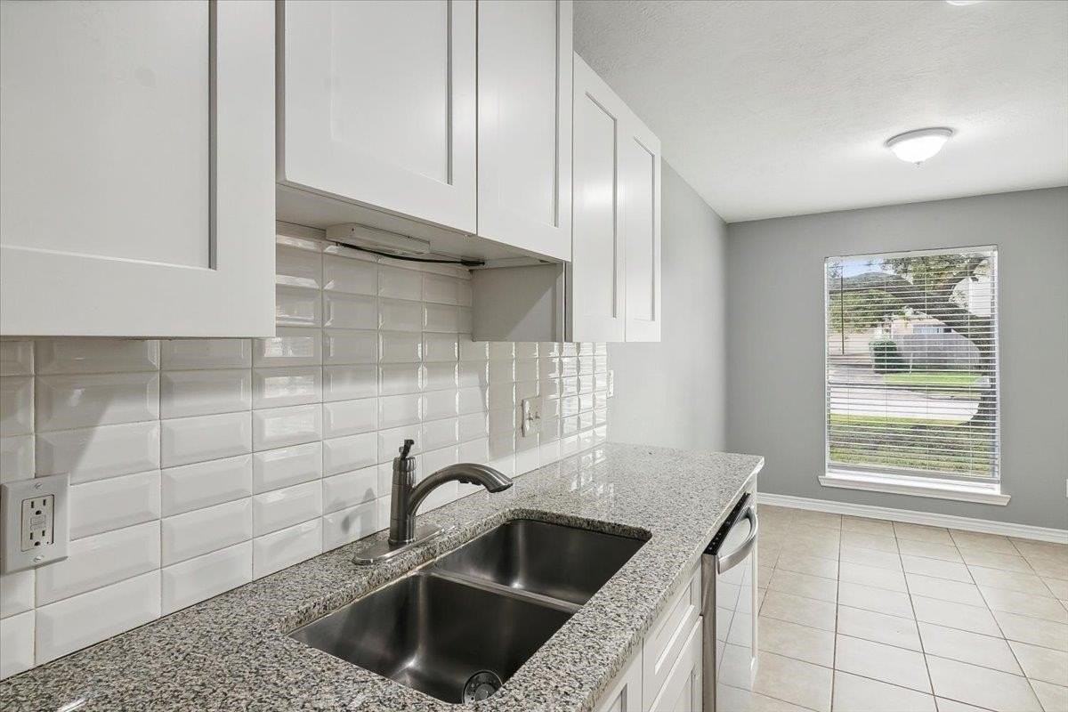 8540 Glen Meadow Ln - Photo 6 of 21
