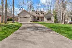 featured image of 109 Fox Pen Way