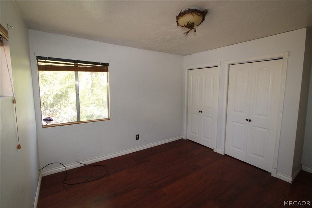 594 Lakewood Ln - Photo 7 of 15