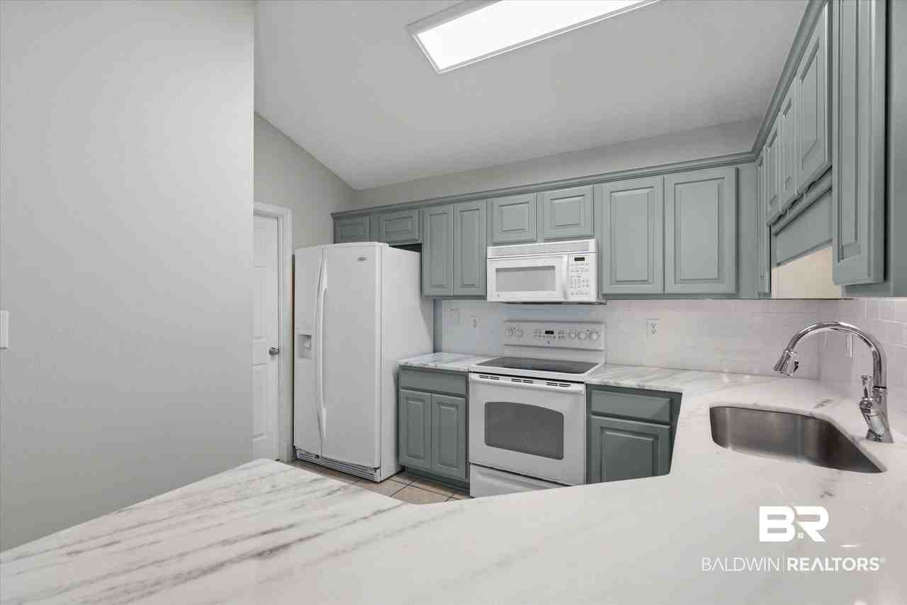 21570 Palmer Ct - Photo 6 of 20