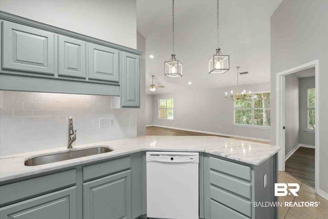 21570 Palmer Ct - Photo 7 of 20