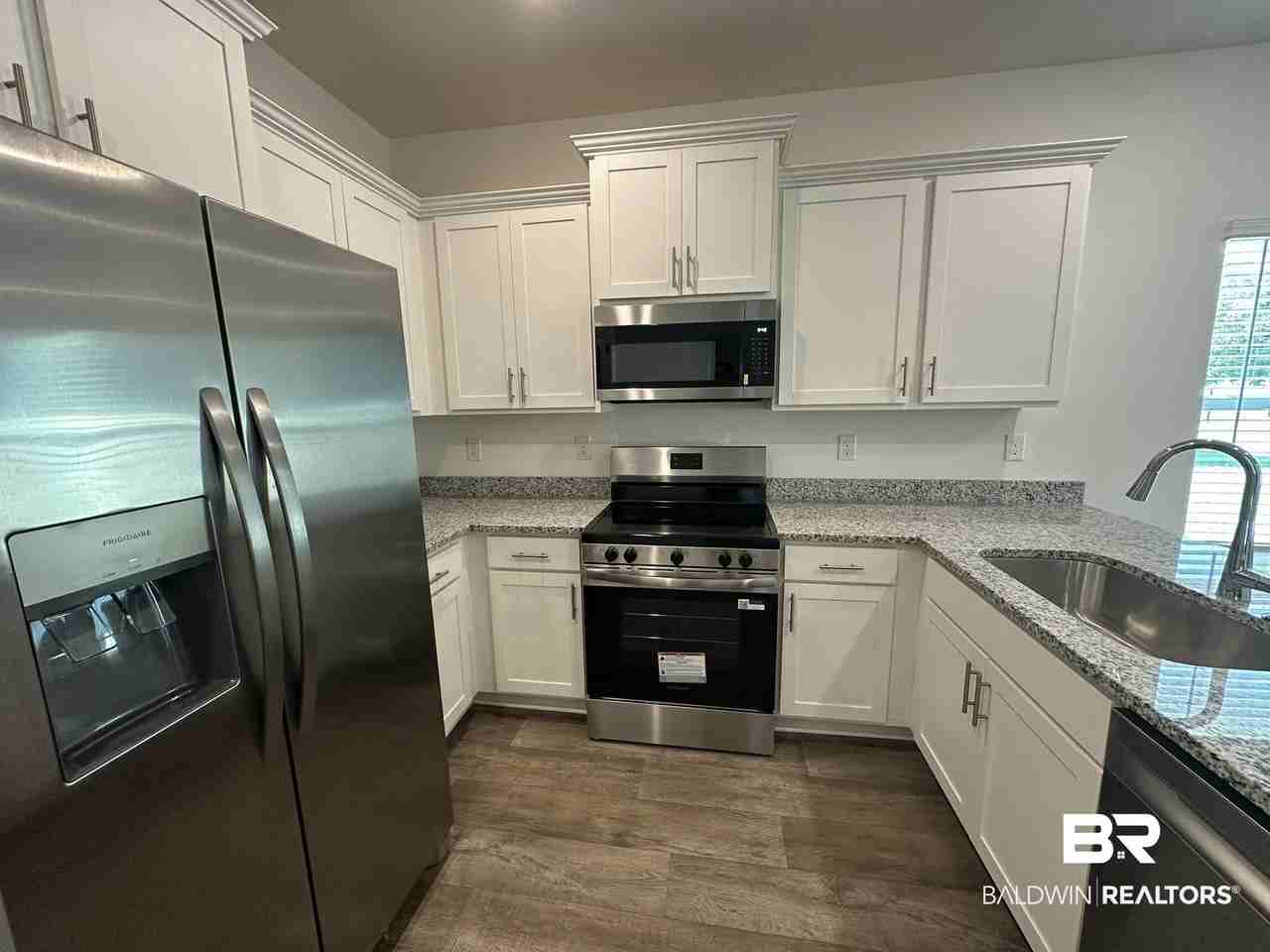 13296 Shea Cir - Photo 2 of 14