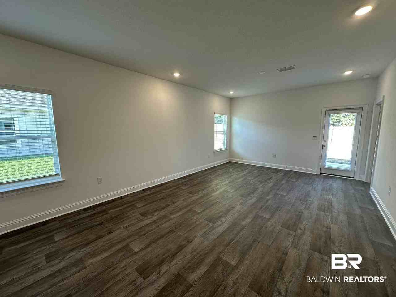 13296 Shea Cir - Photo 3 of 14