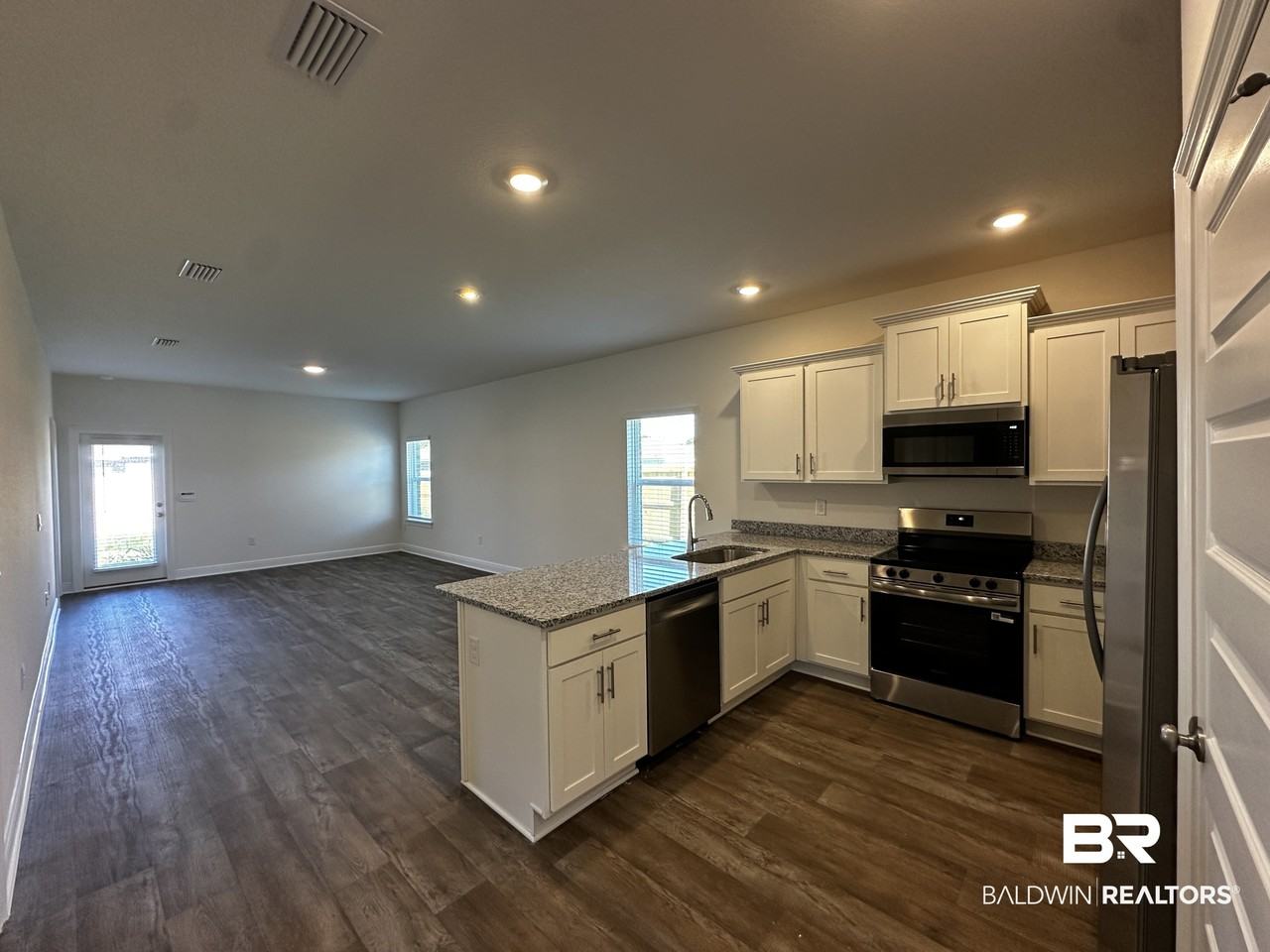 19135 Pagoda Ln - Photo 2 of 24