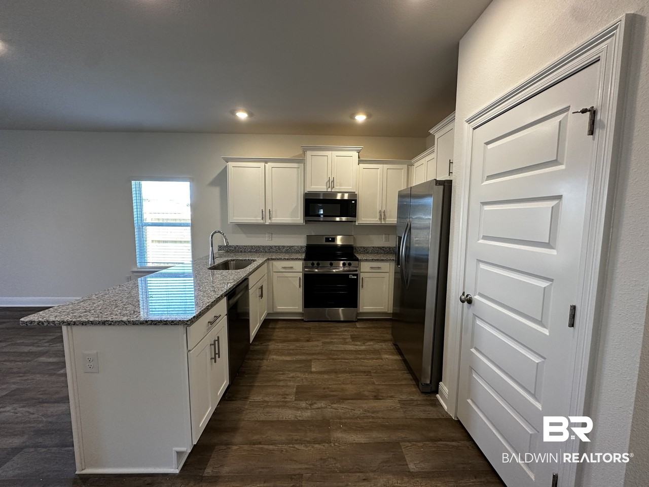 19135 Pagoda Ln - Photo 3 of 24