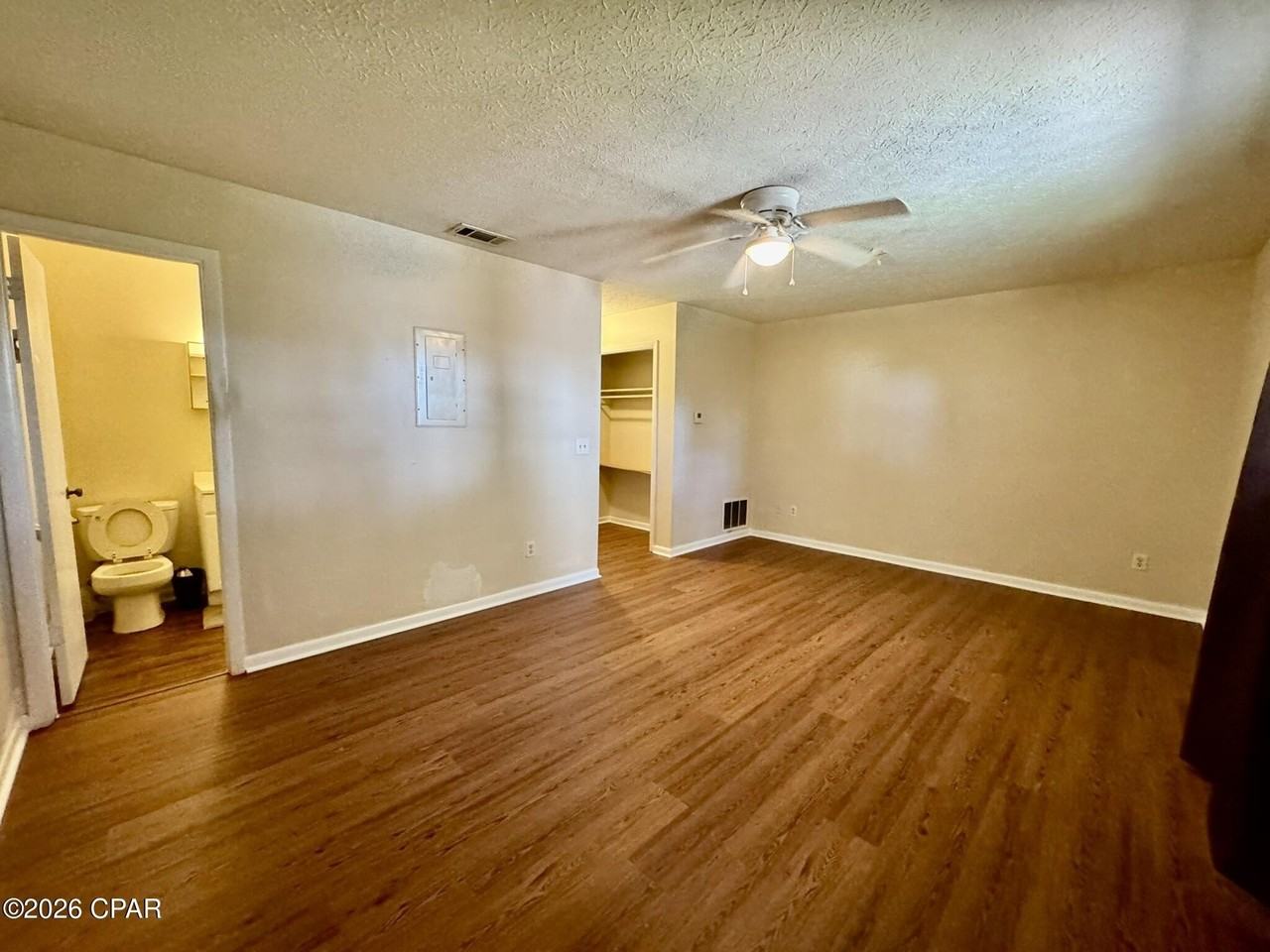 1711 Kentucky Ave - Photo 6 of 9