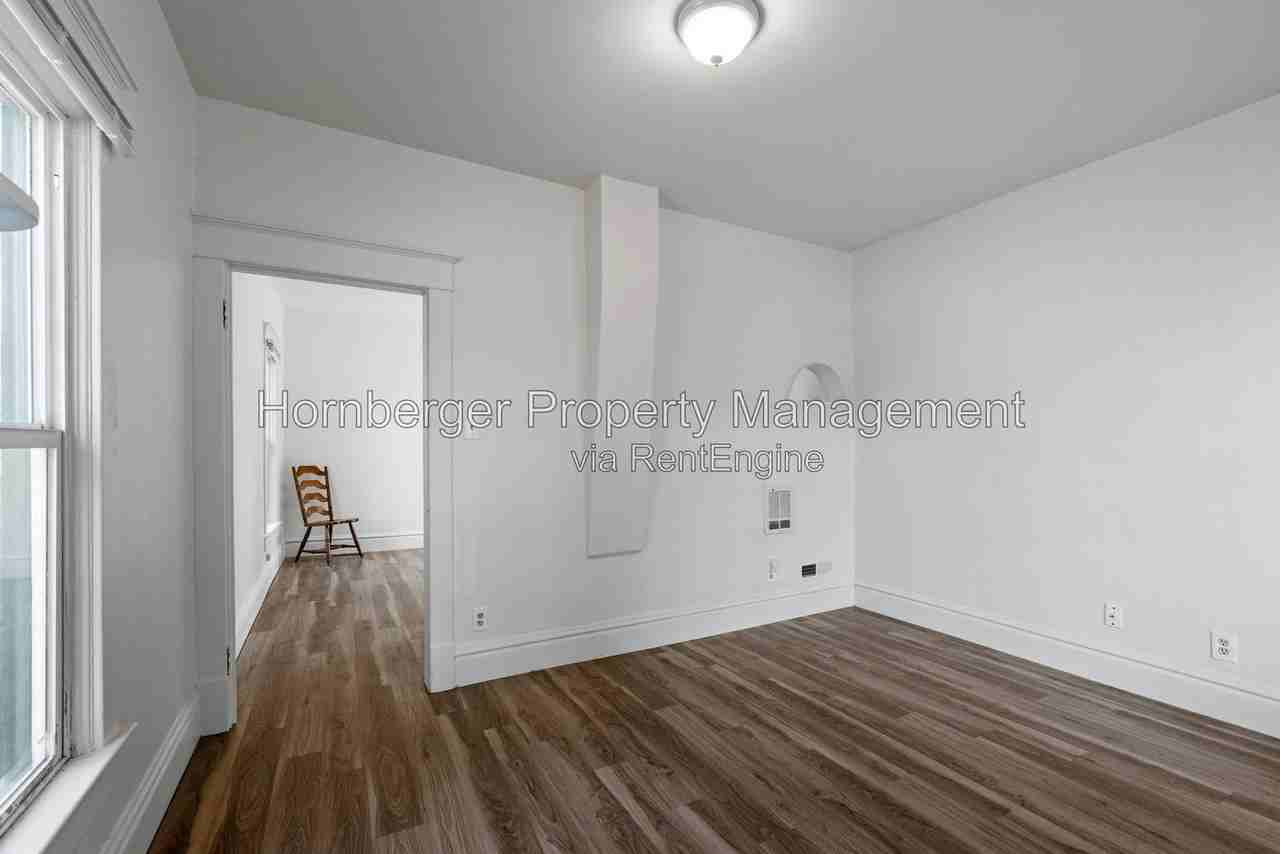 1718 N Post St - Photo 5 of 21
