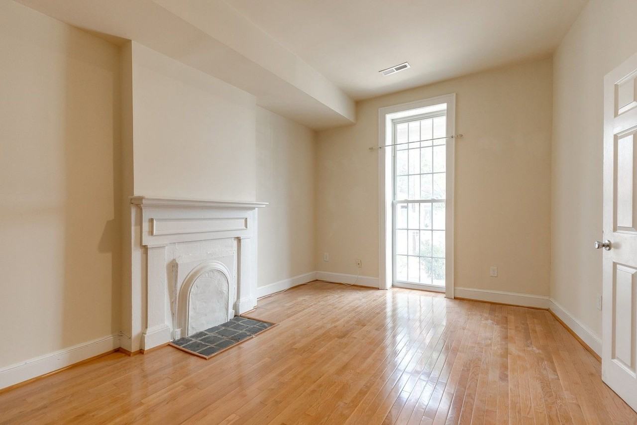 7 W Leigh St - Photo 4 of 23