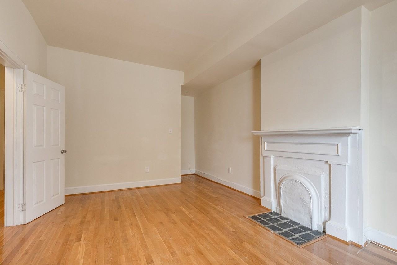 7 W Leigh St - Photo 5 of 23