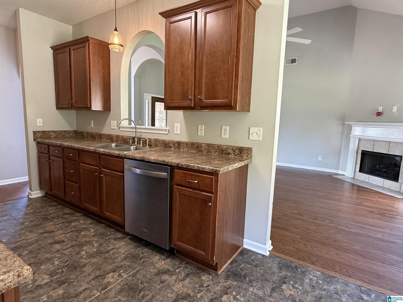 3291 Chapel Hills Pkwy - Photo 5 of 24