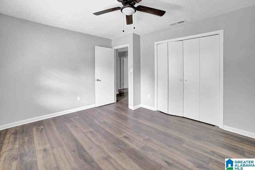 1053 Ivy Creek Trl - Photo 4 of 23