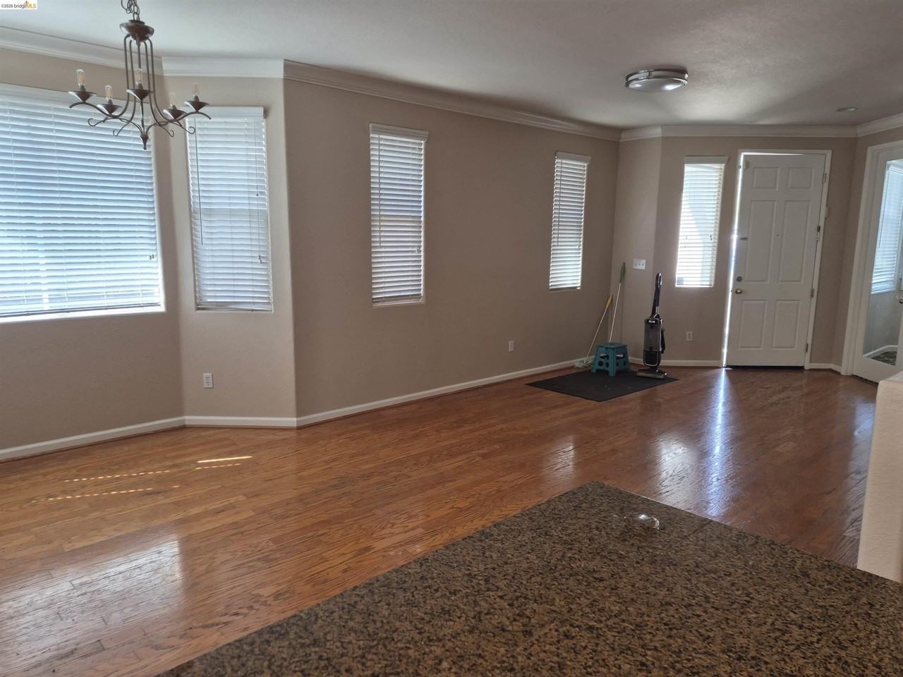 4127 Cherry Point Ct - Photo 5 of 15