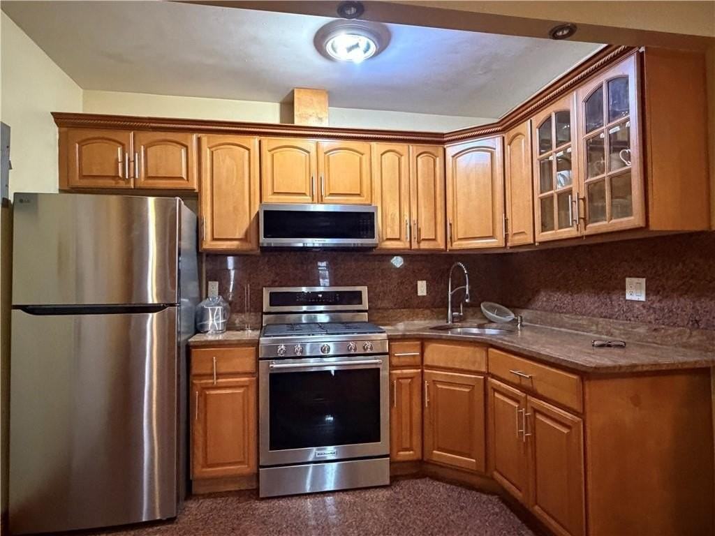 400 Lefferts Ave #2
