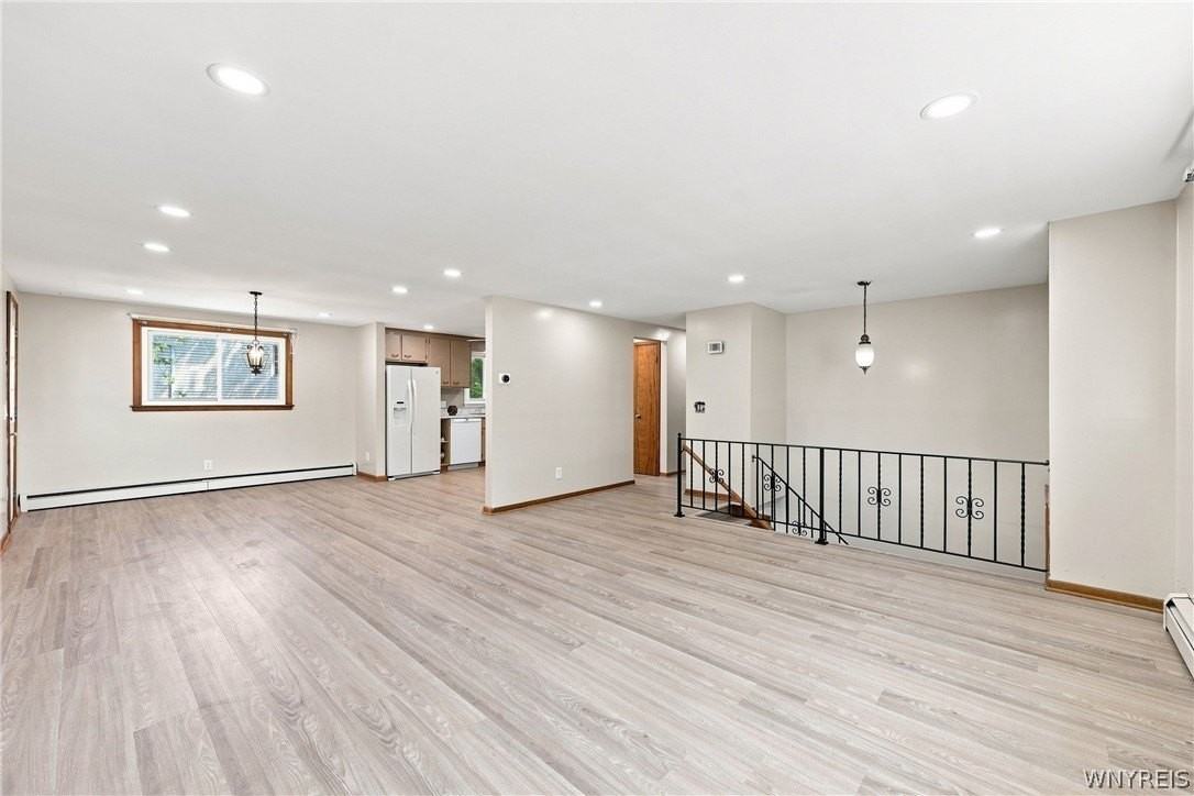 35 Tomcyn Dr - Photo 4 of 40
