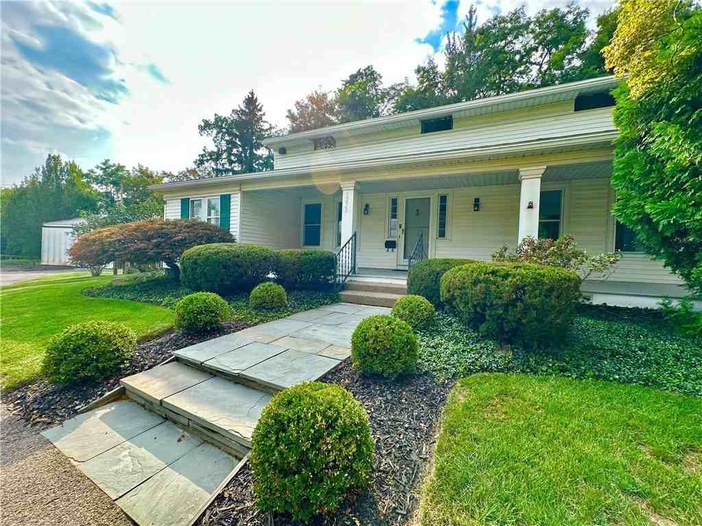 1253 Fairport Rd - Photo 2 of 31