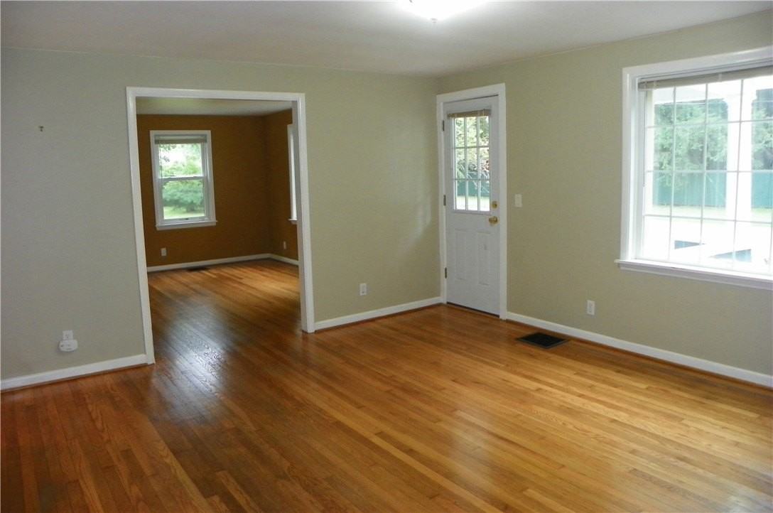 1310 Wall Rd - Photo 5 of 14